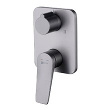 Смеситель для ванны и душа Lemark Bronx LM3728GM, графит