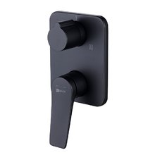 Смеситель для ванны и душа Lemark Bronx LM3728BL, черный