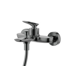 Смеситель Aquame Como AQM6512GM, для ванны и душа, с душевым гарнитуром, вороненая сталь, gunmetal