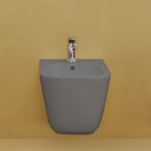 Биде подвесное Kerasan Tribeca 512589 c креплением WB9N, цвет Ferro matt серый матовый