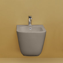 Биде подвесное Kerasan Tribeca 512581 c креплением WB9N, цвет nocciola фундук